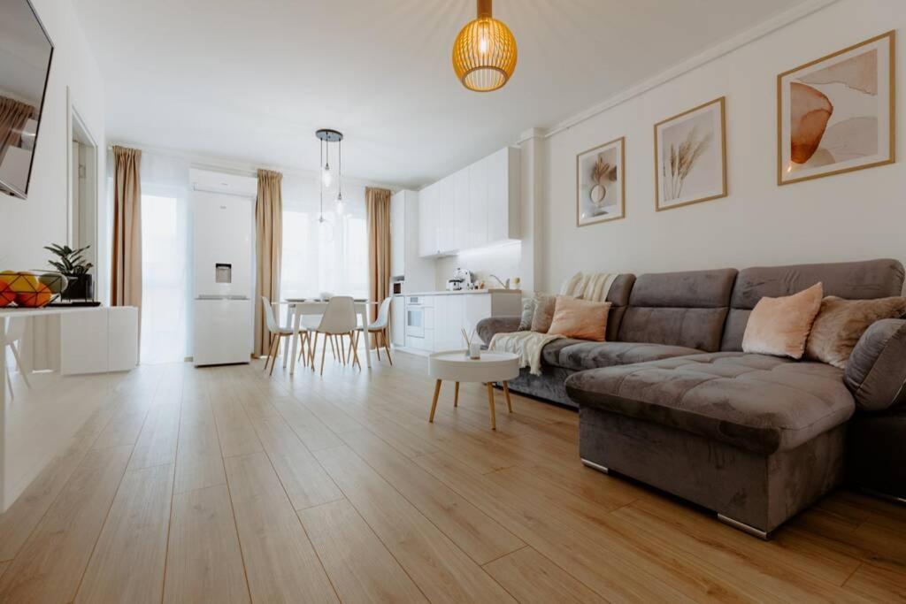 Nest Inn Oasis Residence บายามาเร ภายนอก รูปภาพ