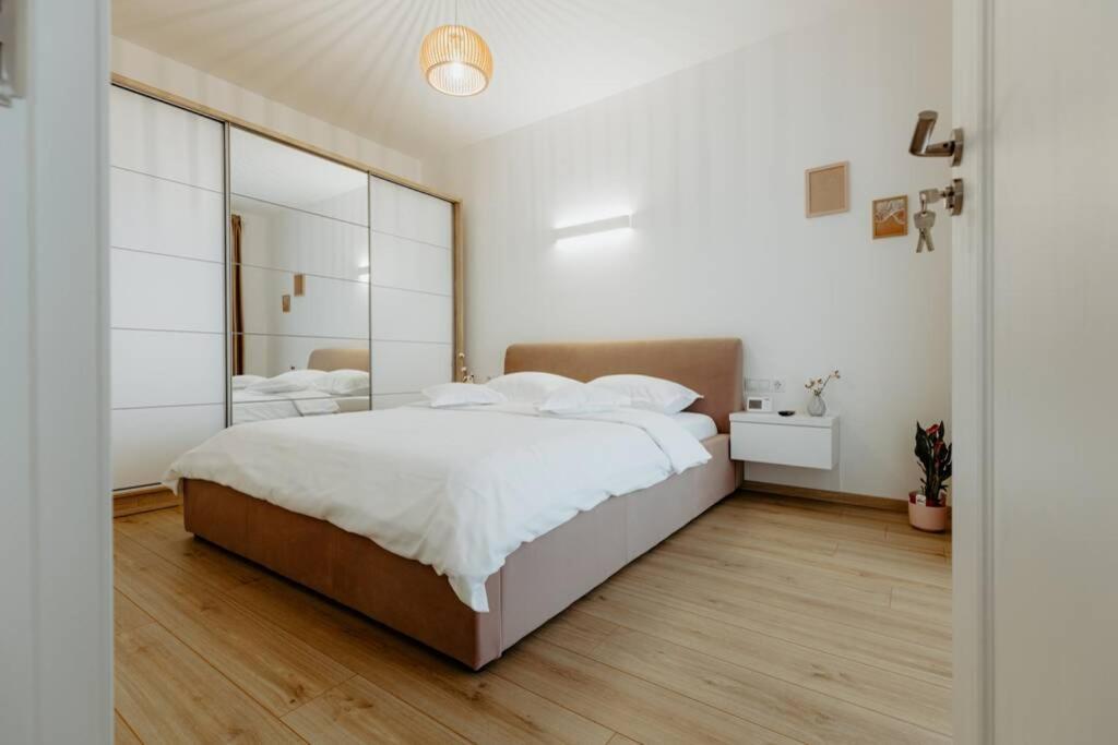 Nest Inn Oasis Residence บายามาเร ภายนอก รูปภาพ