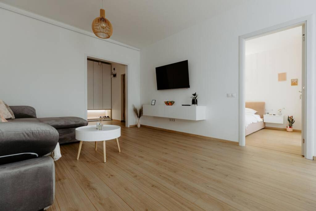 Nest Inn Oasis Residence บายามาเร ภายนอก รูปภาพ
